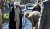 کاشت نهال توسط امام جمعه بوشهر در سازمان منابع طبیعی 