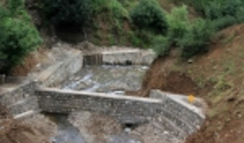 افتتاح پروژه آبخيزداري در هفته دولت