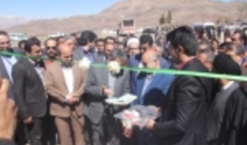 جشن درختکاری  و افتتاح 512 پروژه آبخیزداری در روستای دارسینوئیه کرمان