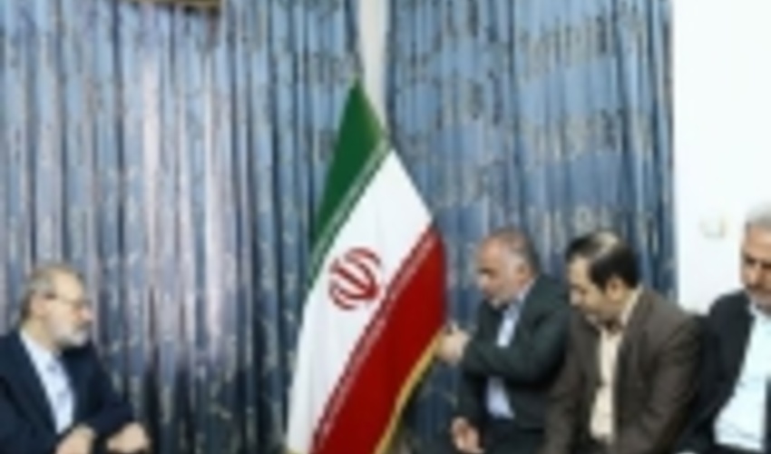 در دیدار مسئولان استان قم؛ تاکید لاریجانی بر اجراي طرح هاي آبخيزداري