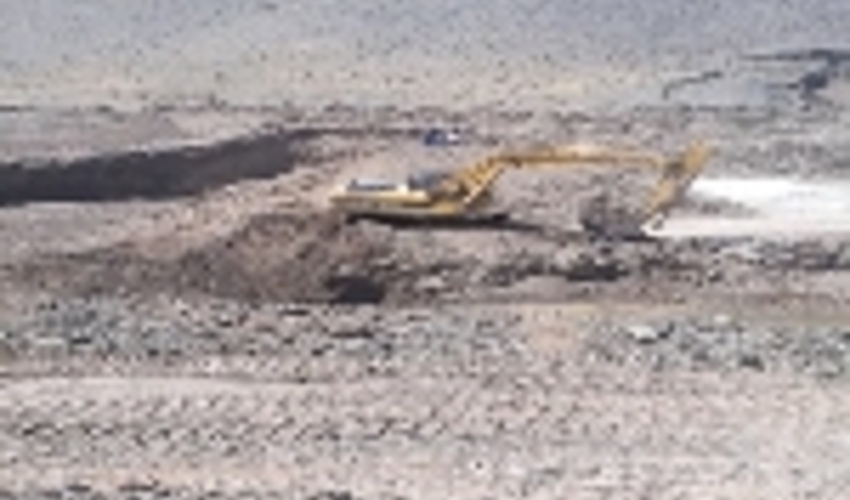 احداث بند خاکی در بروجرد 