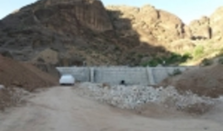 شروع عملیات آبخیزداری در حوزه شمال شهر خرم آباد