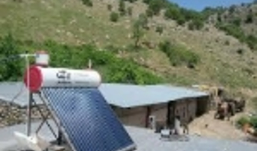 ۲۰۵ دستگاه آبگرمکن خورشیدی برای زاگرس‌نشینان آذربایجان‌غربی اختصاص یافت