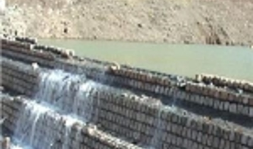 ۱۴ طرح آبخیزداری در استان مرکزی به بهره‌برداری رسید