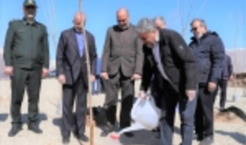 مراسم روز درختکاری در ارتفاعات شمال شرقی تهران برگزار شد 