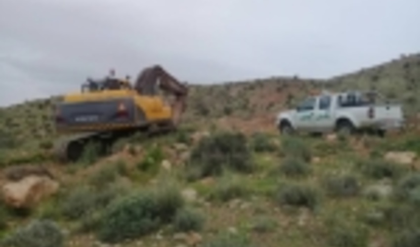 قلع و قمع مستحدثات ایجاد شده در عرصه های منابع طبیعی نی ریز