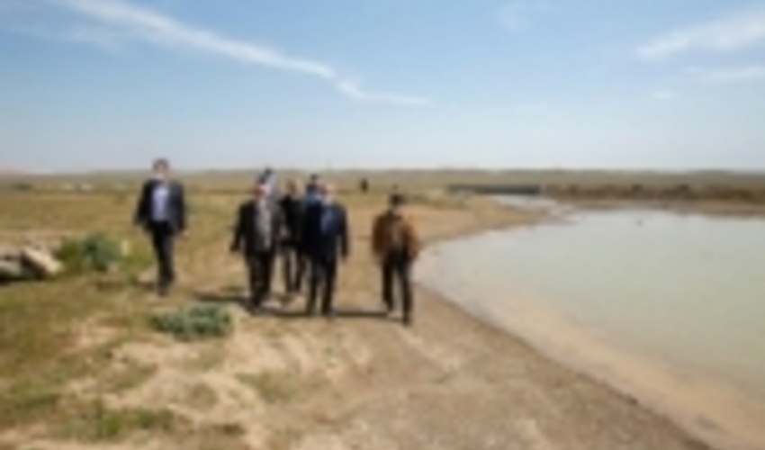 استاندار قم از پروژه‌های آبخیزداری پردیسان و کهک بازدید کرد