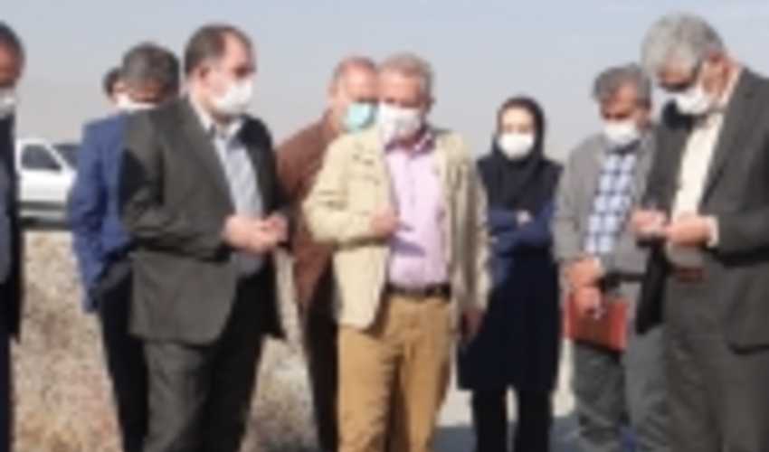 معاون آبخیزداری سازمان جنگل ها از اقدامات بیابان زدایی آذربایجان غربی بازدید کرد