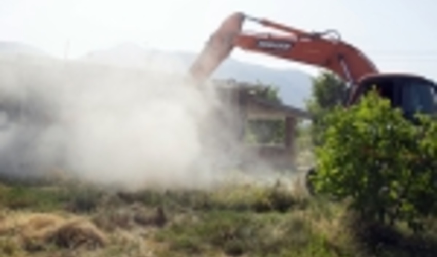 ۵۰۰ هکتار از زمین‌های ملی جنوب کرمان رفع تصرف شد