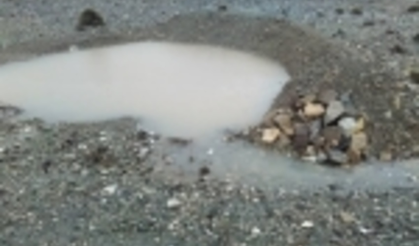 هرمزگان/آبگیری پروژه های ذخیره نزولات آسمانی تیاب شهرستان حاجی آباد