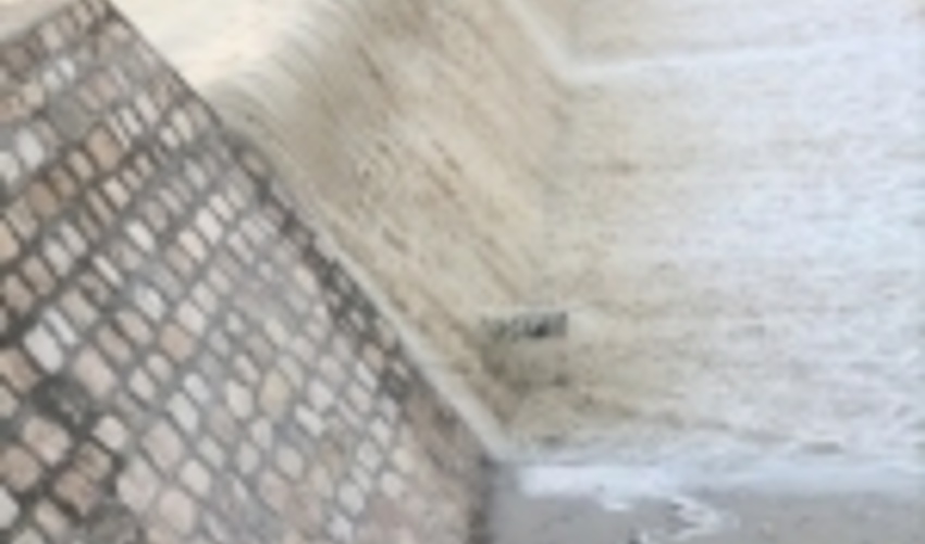 هرمزگان/آبگیری سازه های آبخیزداری در حوزه آبخیز رستاق و مقام در پی بارش اخیر