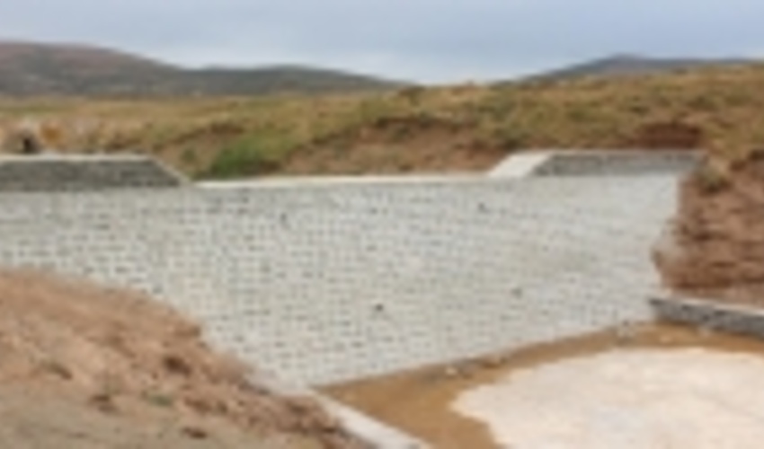 طرح‌های آبخیزداری در ۱۰۰ هزار هکتار از اراضی اصفهان اجرا می‌شود