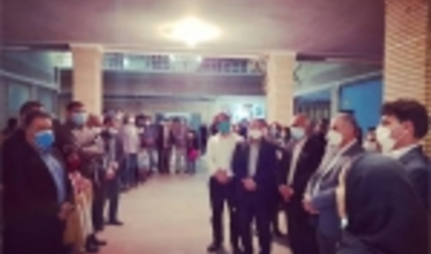 نمایشگاه تصویرگری با عنوان ریشه دار مثل بلوط در ایلام افتتاح شد