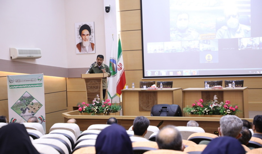 رییس سازمان منابع‌طبیعی با نیروهای خدماتی و پشتیبانی دیدار و گفت و گو کرد