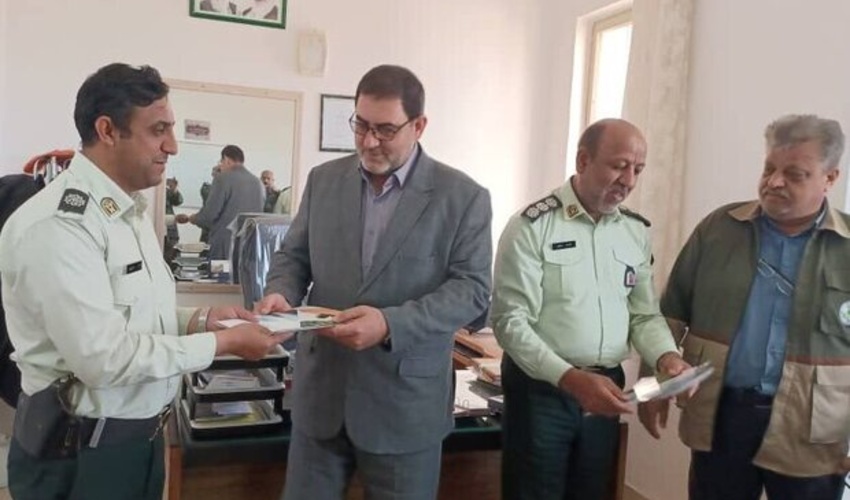 مدیرکل منابع طبیعی استان سمنان: 33 محموله چوب و زغال تاغ در شاهرود کشف شد