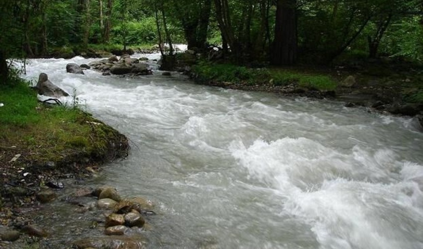 روند اجرای طرح‌های مدیریت روان آب در قم مطلوب است