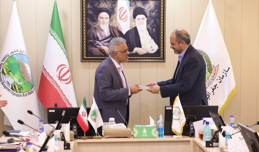 امضای تفاهم نامه همکاری فی مابین سازمان منابع طبیعی کشور و سازمان جغرافیایی نیروهای مسلح 