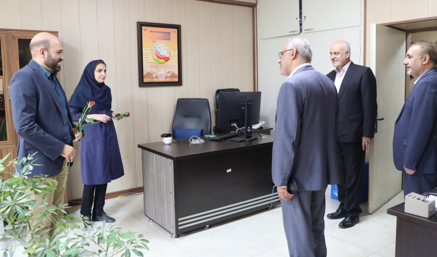 گزارش تصویری/تقدیر و قدردانی سرپرست سازمان منابع طبیعی از کارکنان 