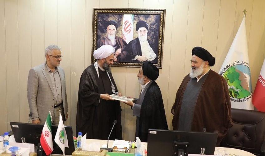 مراسم تکریم و معارفه مسئول حوزه نمایندگی ولی فقیه در سازمان منابع طبیعی برگزار شد