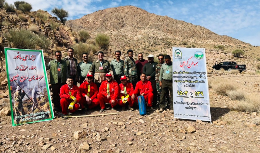 کرمان/اجرای مانور پدافند غیرعامل و اطفاء حریق در منطقه استخروئیه