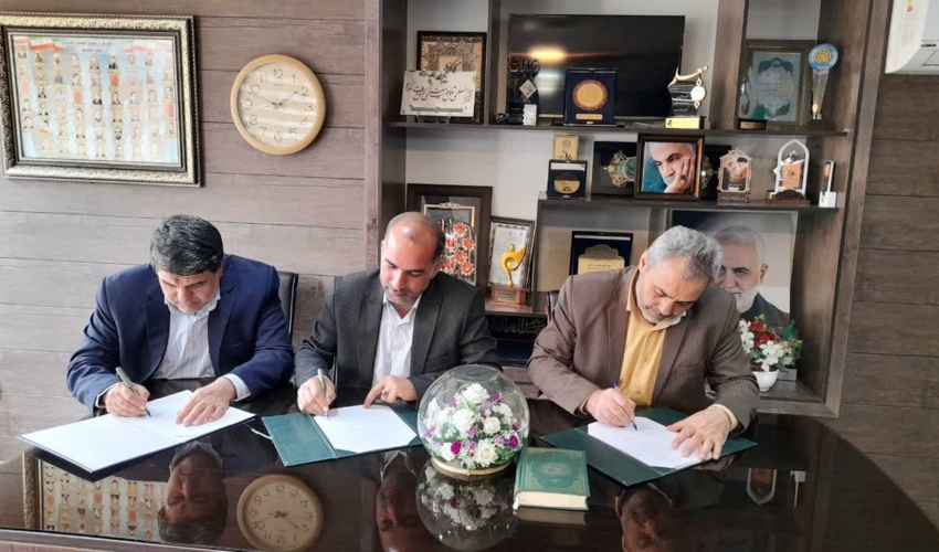 مدیران کل منابع طبیعی جنوب کرمان و آموزش و پرورش استان کرمان تفاهم نامه همکاری منعقد کردند