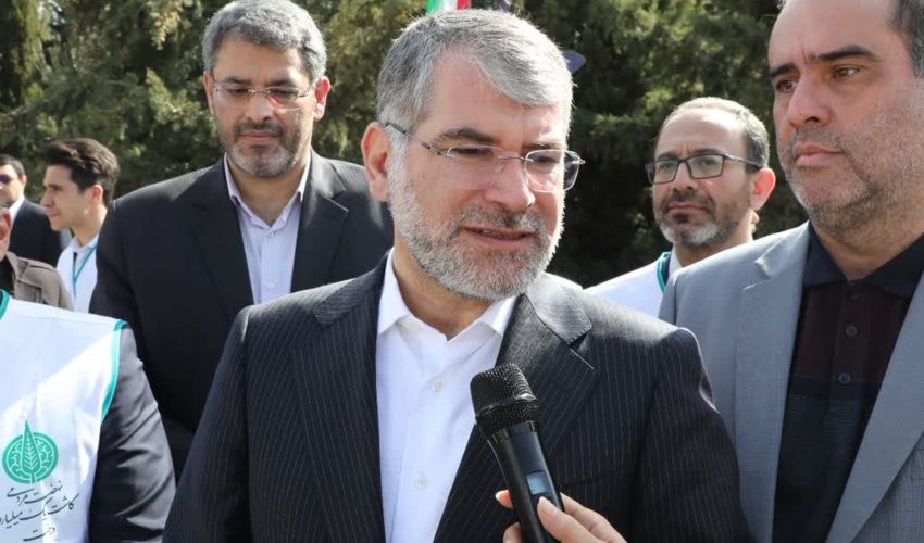 هدفگذاری برای کاشت ۱۰ میلیارد درخت/ درختکاری را به خارج از ایران توسعه می‌دهیم