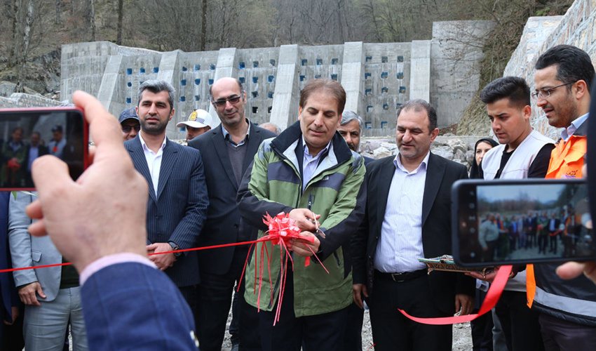 نوشهر/افتتاح و بهره برداری از یک پروژه مشارکتی آبخیزداری در چالوس