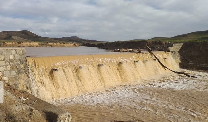 130 سازه آبخیزداری در بشاگرد هرمزگان آبگیری شد