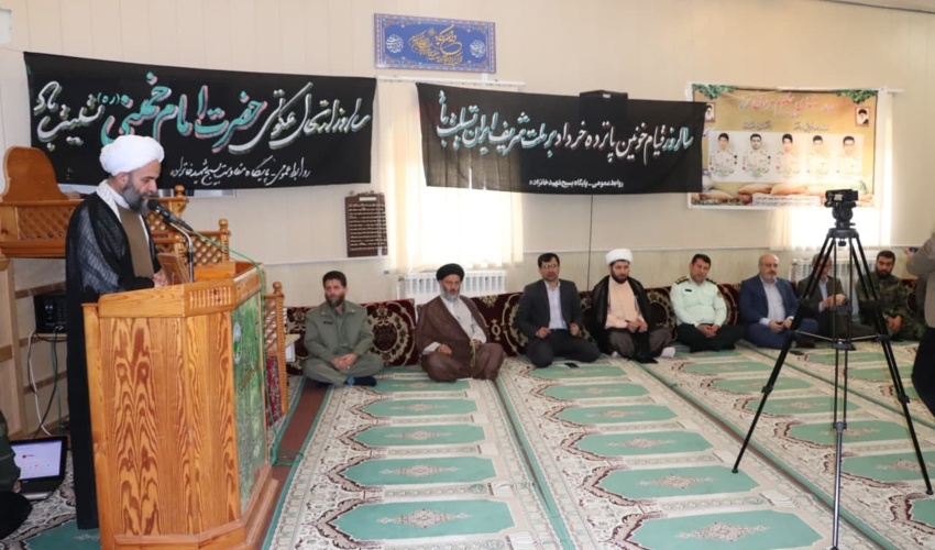 پانزده خرداد نماد پیوند امت و امام است