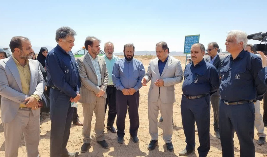 کرمان/عملیات اجرایی طرح بیابان زدایی در ۷۵۰ هکتار از اراضی زرند آغاز شد