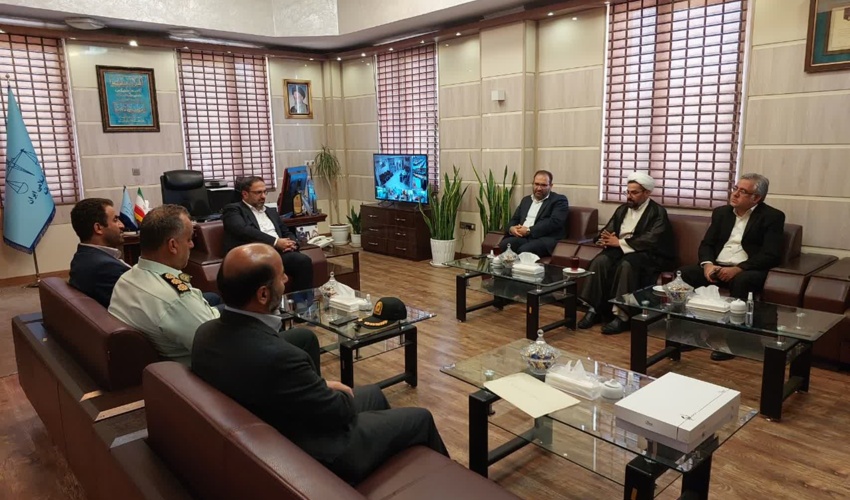 البرز/دیدار مدیرکل منابع طبیعی و آبخیزداری با رئیس کل دادکستری استان البرز