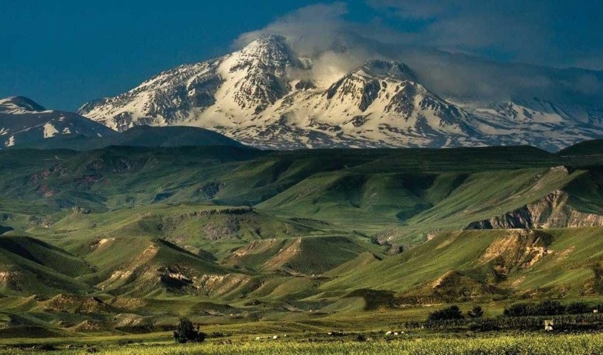 صعود کوهنوردان سازمان منابع طبیعی و آبخیزداری به قله سبلان