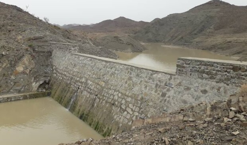 سیستان و بلوچستان / بهره برداری از ۲ بند خاکی در سراوان