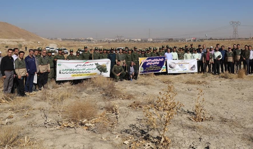 مرکزی/ برگزاری مرحله دوم پویش بذرکاری در آموزشگاه علمی تخصصی مالک اشتر اراک 