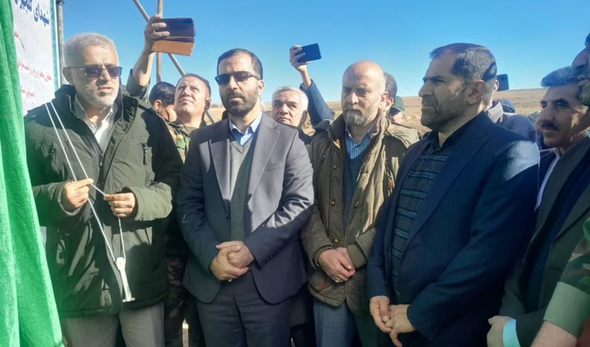 افتتاح چند پروژه آبخیزداری با حضور رئیس سازمان منابع طبیعی کشور در بروجرد