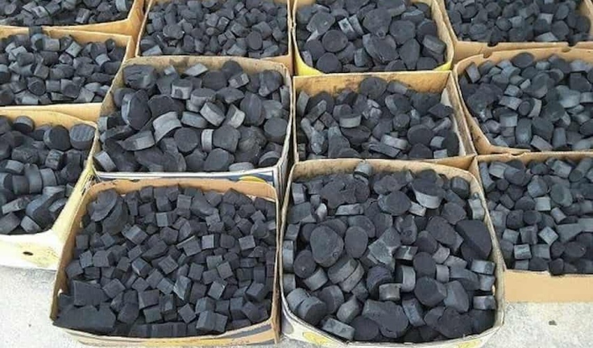 چهارمحال/ کشف و ضبط ۲۱۰ کیلوگرم زغال بلوط غیرمجاز در خانمیرزا