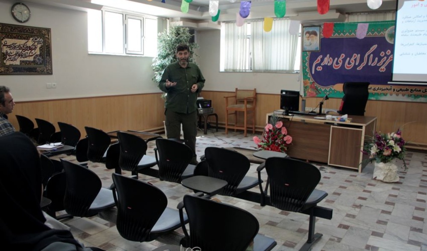 برگزاری نشست هم‌اندیشی با رابطان روابط عمومی منابع طبیعی استان زنجان