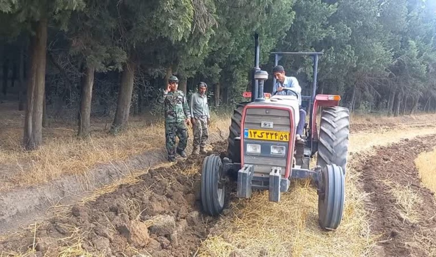 گلستان/ ایجاد آتش بر راهکاری عملی برای پیشگیری از سرایت آتش به جنگل های همجوار با اراضی زراعی