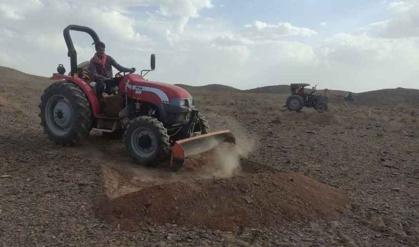 اجرای 400 هکتار عملیات مقابله با بیابانزایی در طرح ترسیب کربن در خراسان جنوبی