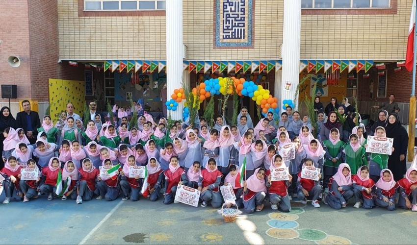 فارس/ نواخته شدن زنگ سبز طبیعت درآموزشگاه دخترانه ابوقداره شیراز