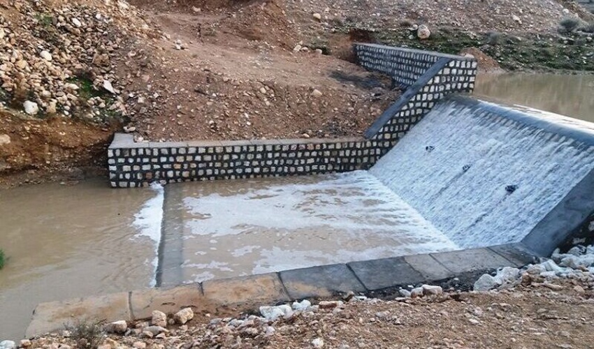 اصفهان/ طرح آبخیزداری روستای «نهوج» اردستان تکمیل شد