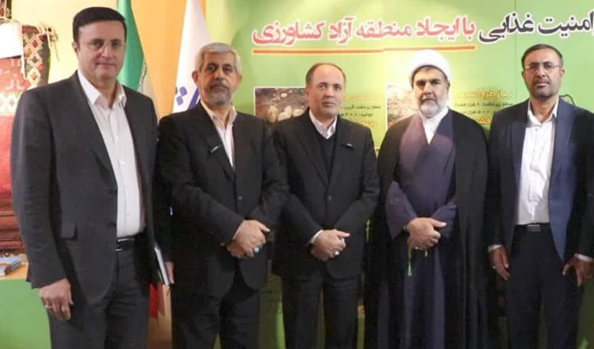 بازدید وزیر جهاد کشاورزی و سرپرست سازمان منابع طبیعی از نمایشگاه جنوب کرمان