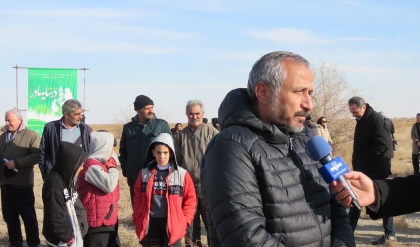 مردم آذربایجان غربی نهال عشق و محبت کاشتند/کشت بیست میلیون نهال تاپایان امسال