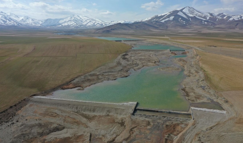 طرح آبخیزداری در ۱۹۷ هزار هکتار از حوزه های کردستان در دست اجراست