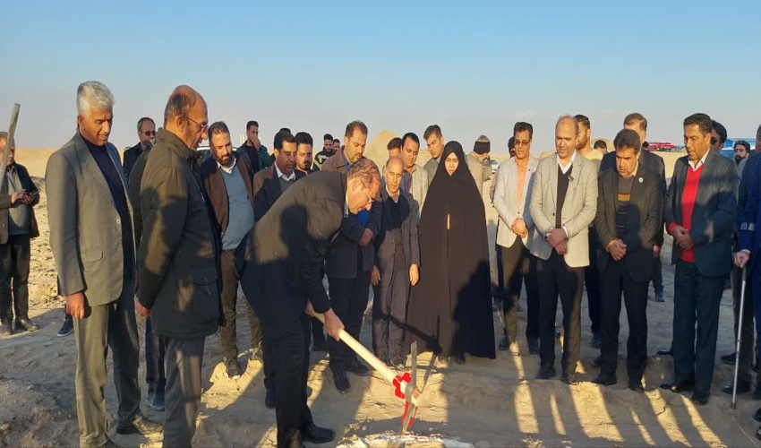 آغاز عملیات اجرایی بیابان‌زدایی در دو کانون بحرانی شرق اصفهان
